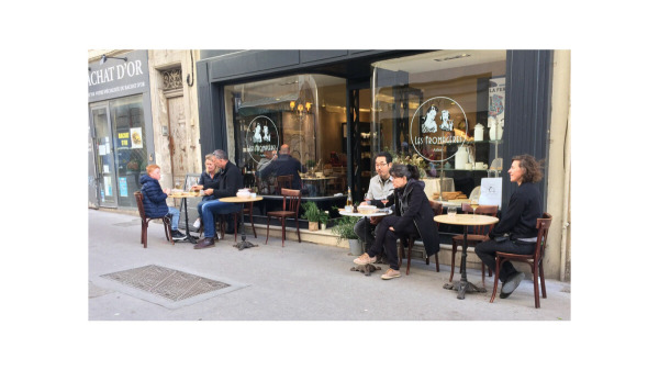 LES FROMAGÈRES - Arles
